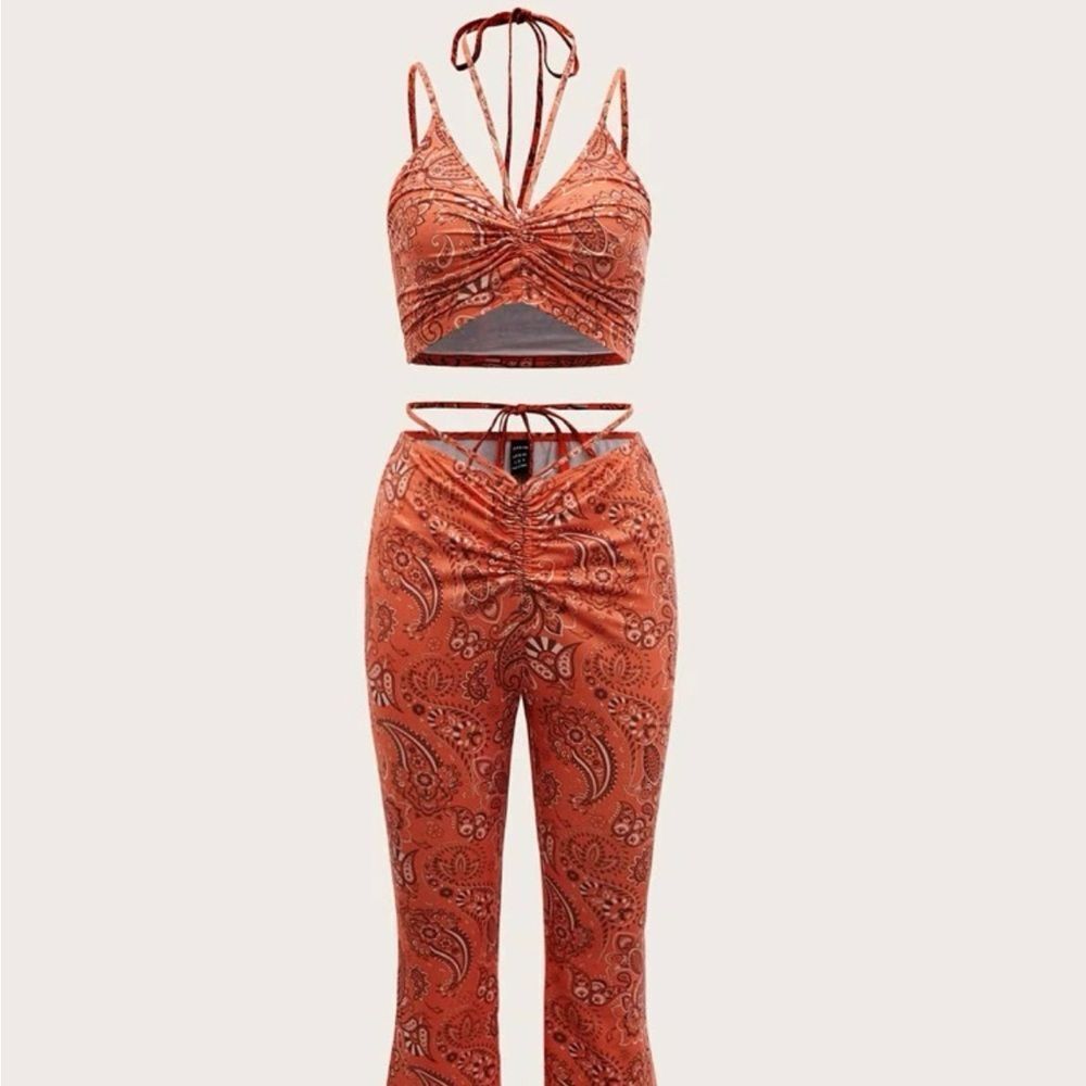 Floral & Paisley Print Drawstring Tie Back
Cami Top & Flare Leg Pants